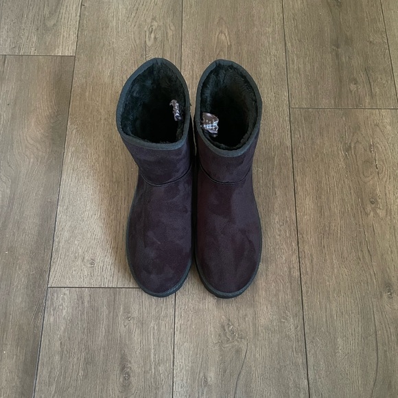 Primark | Shoes | Nwot Primark
Boots - Picture 11 of 11